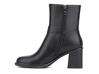 Melinda Bootie
