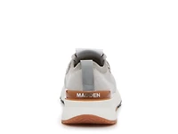 Nutron Sneaker