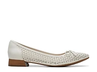 Natalyn Step Flat