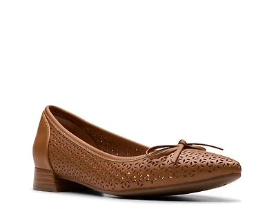 Natalyn Step Flat