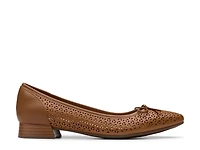 Natalyn Step Flat