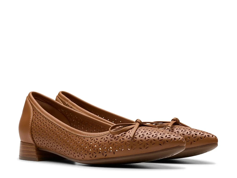 Natalyn Step Flat