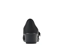 Brightly Wedge Pump