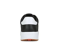 Elara Sneaker