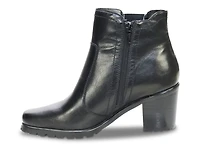 Emeris Bootie