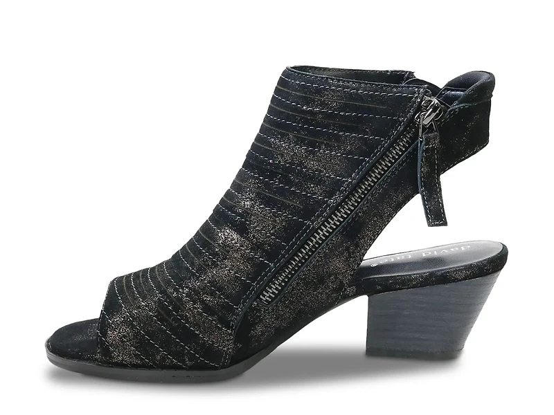 Sidney Sandal
