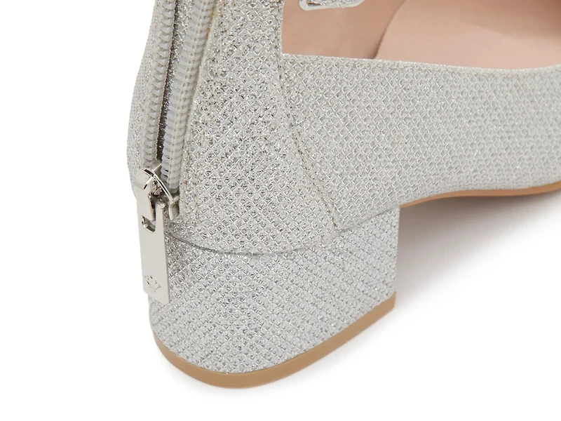 Amara Pump
