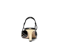 Alora Pump