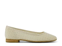 Briella Flat