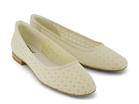 Briella Flat