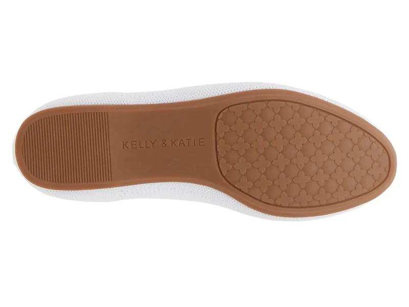 Emila Flat