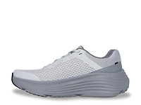 Max Cushioning Endeavour Sneaker