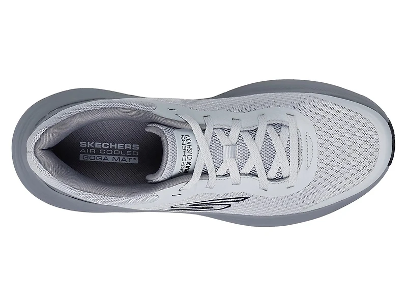 Max Cushioning Endeavour Sneaker