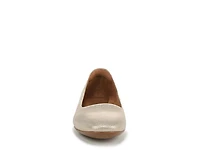 Kari Flat