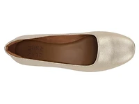 Kari Flat