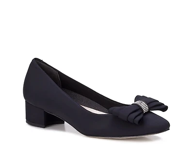 Hollie Pump