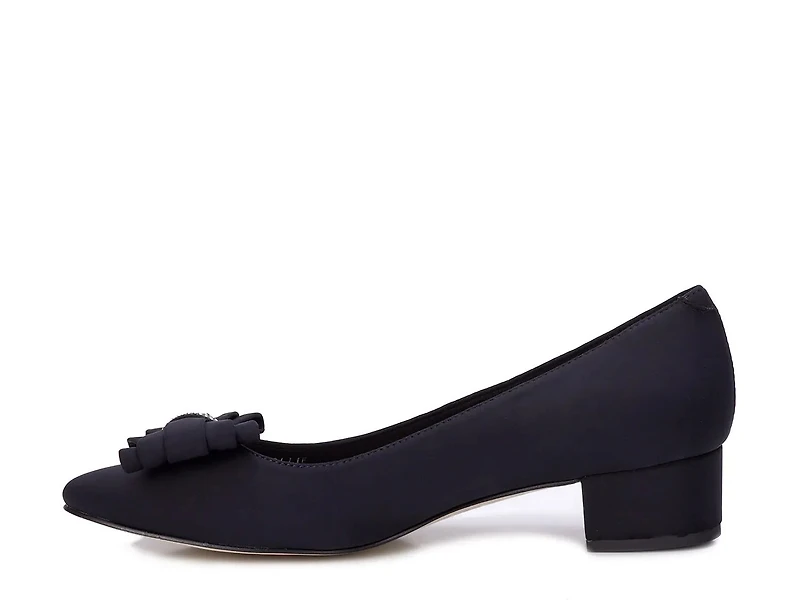 Hollie Pump