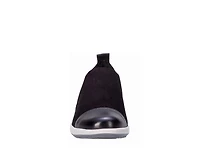 Ozzie Sneaker
