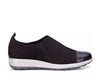 Ozzie Sneaker