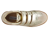 Momentum Sneaker