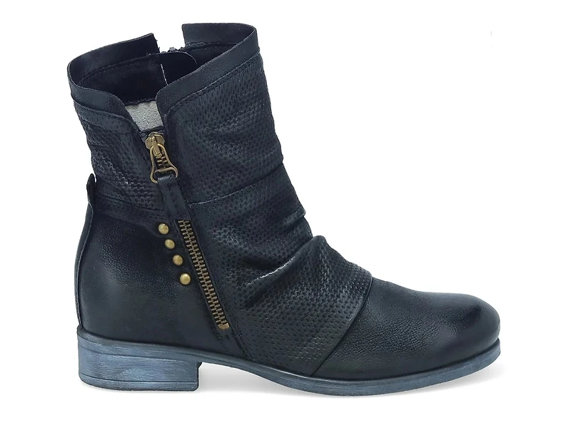 Sandi Bootie