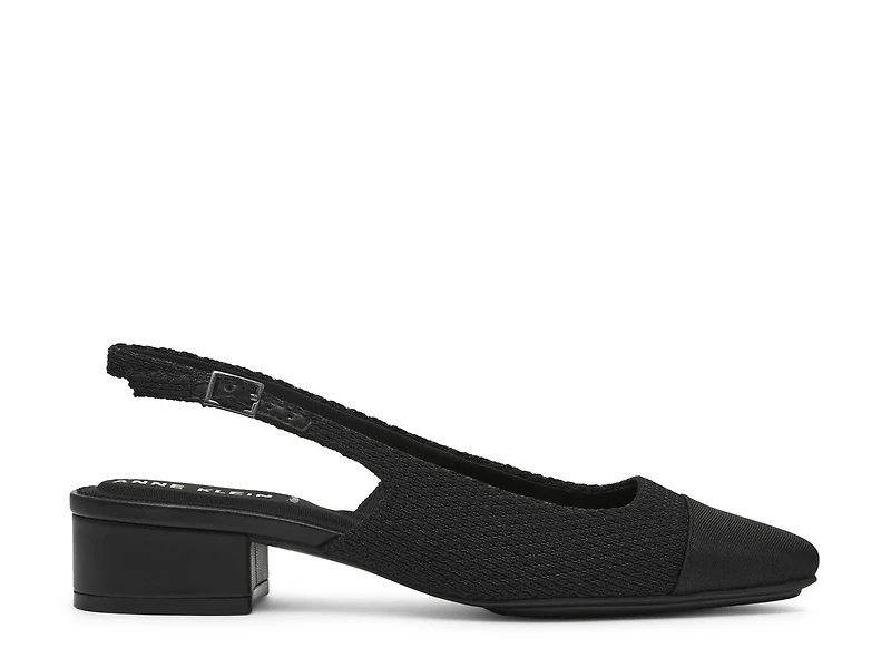 Novella Pump