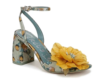 Aira Sandal