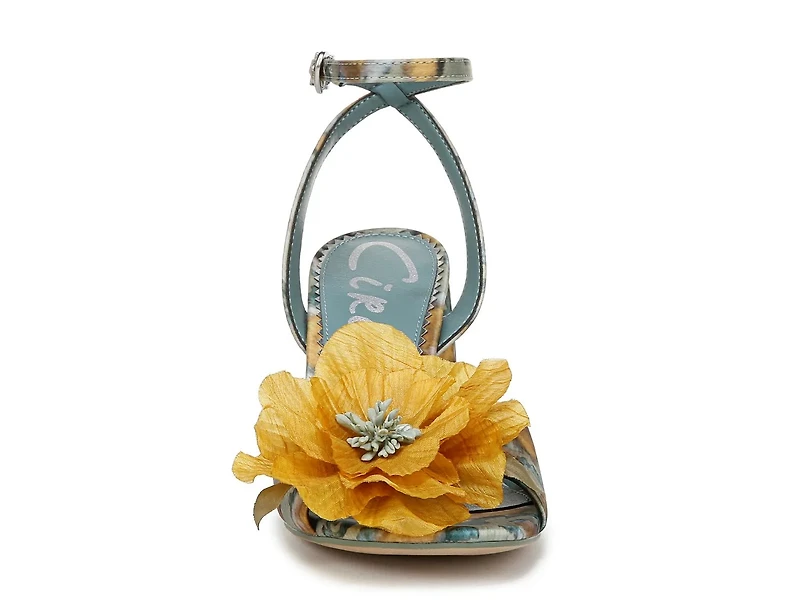 Aira Sandal