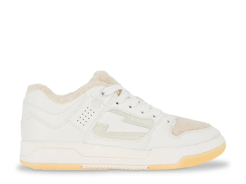 Kortni Sneaker
