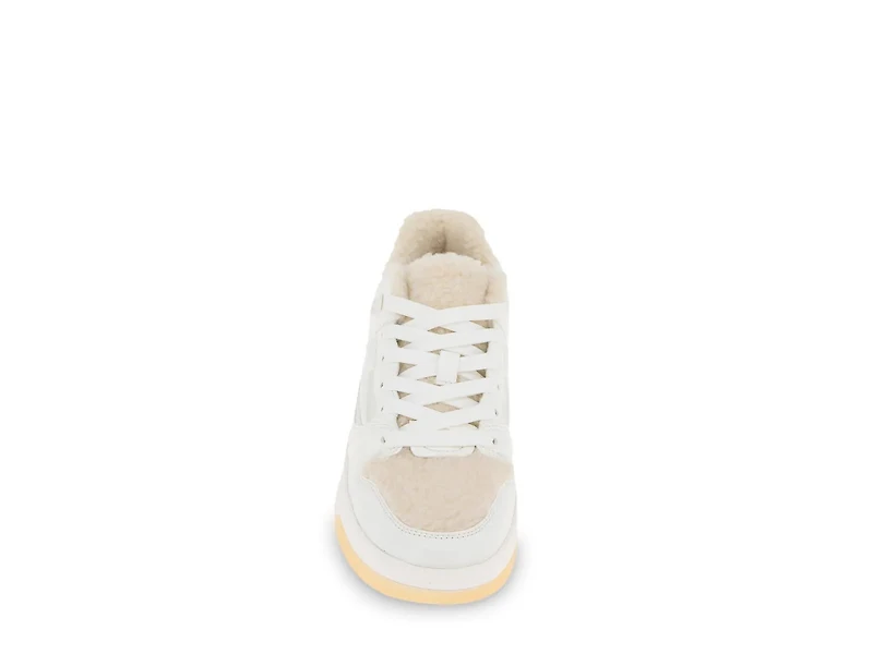 Kortni Sneaker