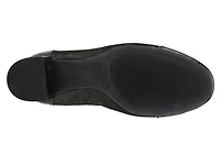 Paulette Pump