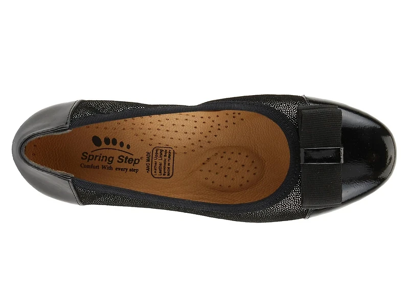 Paulette Pump