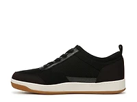 Dynamic Sneaker