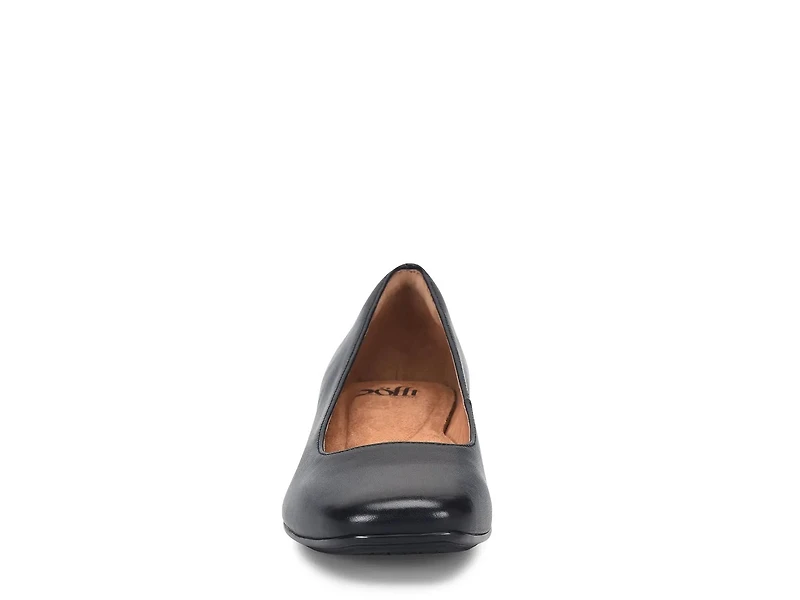 Lillian Pump