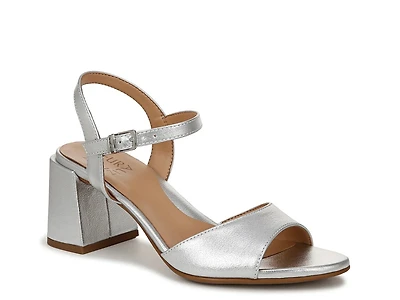 Daisy Sandal