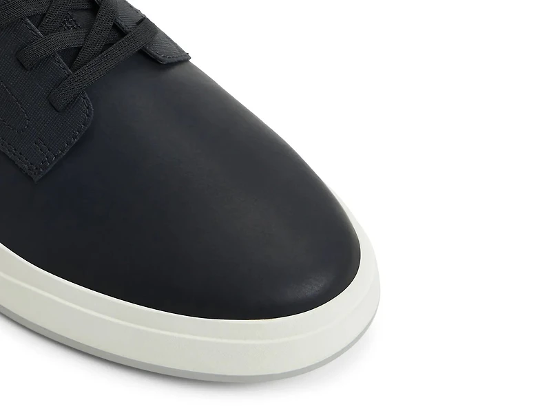 Arden Sneaker