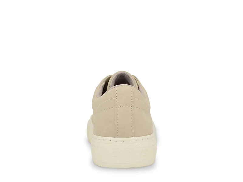 Aconia Sneaker