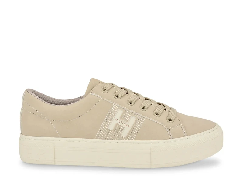 Aconia Sneaker