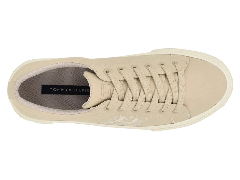 Aconia Sneaker