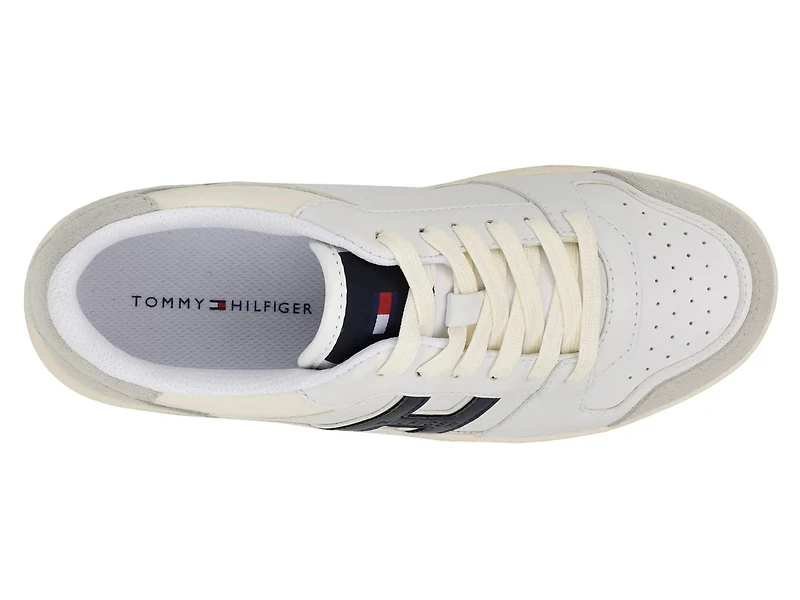 Amie Sneaker