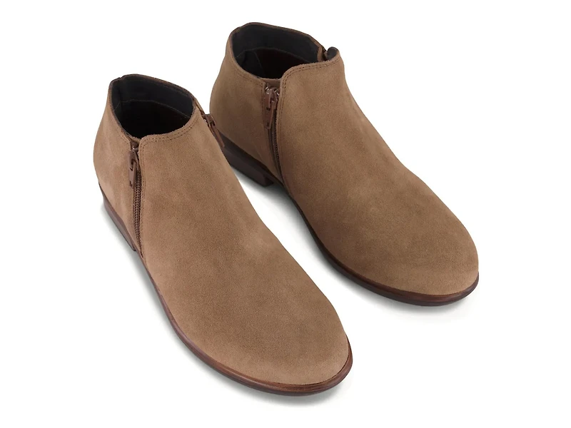 Helm Bootie