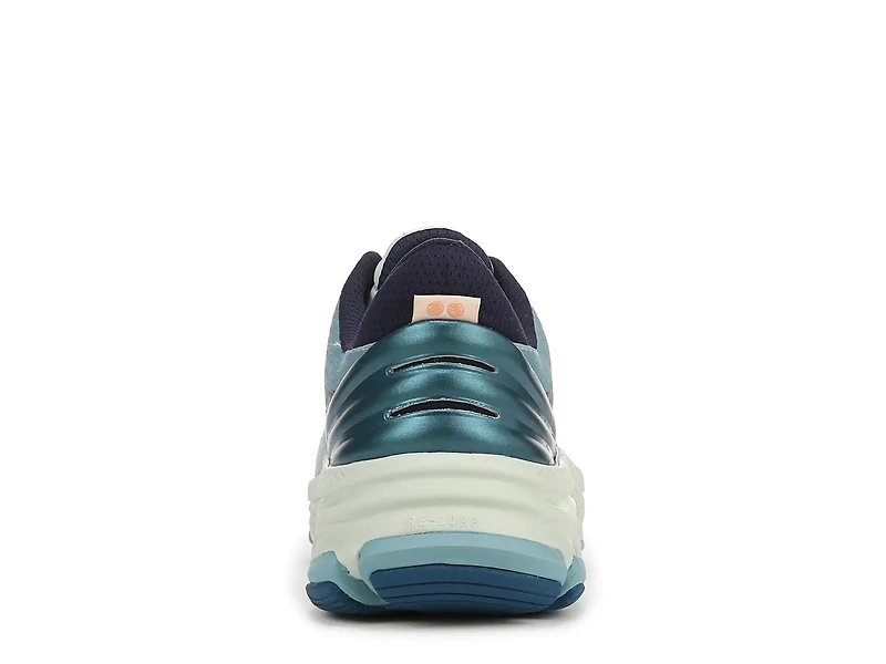 Devotion X Max Plus Walking Sneaker