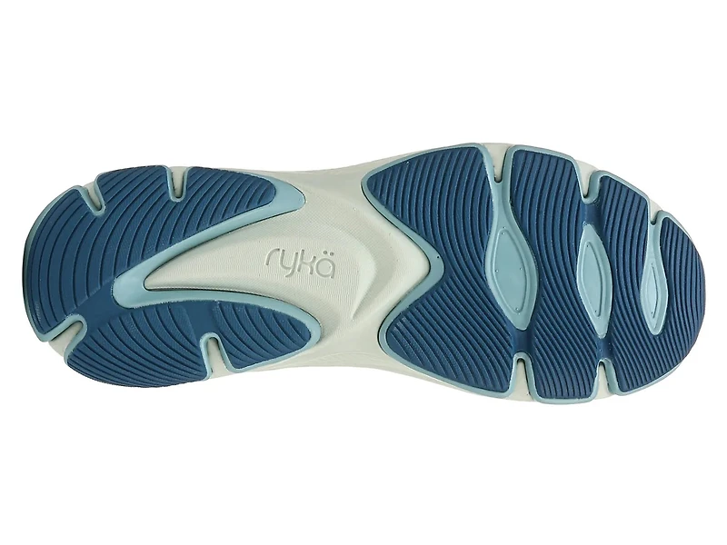 Devotion X Max Plus Walking Sneaker