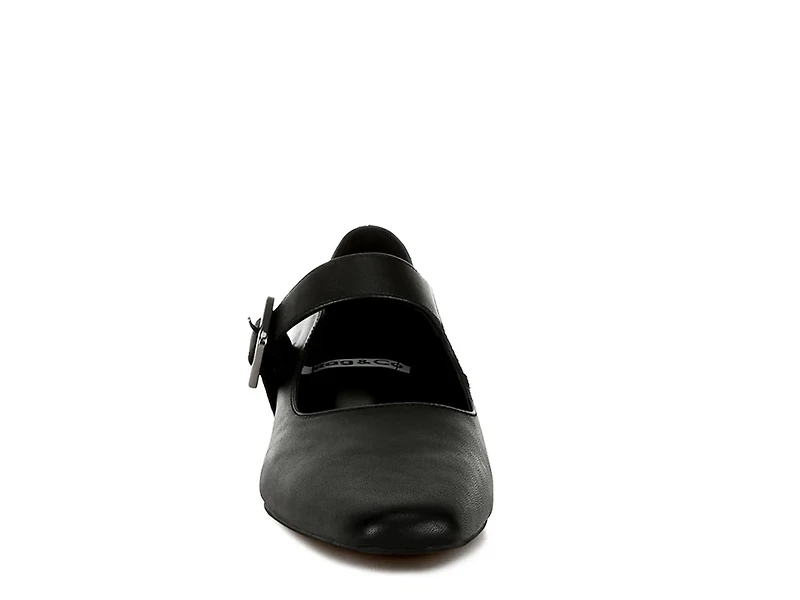 Vernis Mary Jane Flat