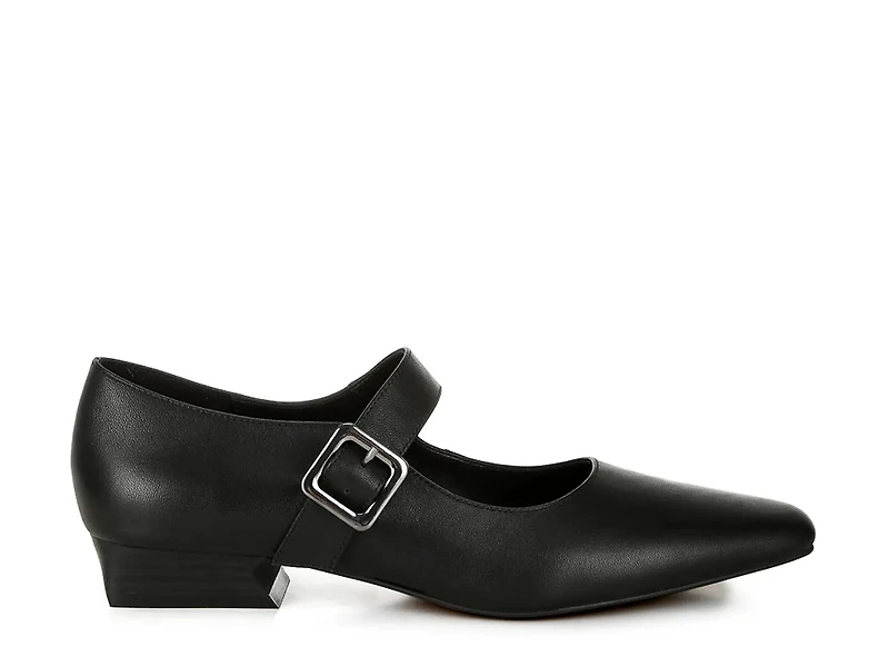 Vernis Mary Jane Flat