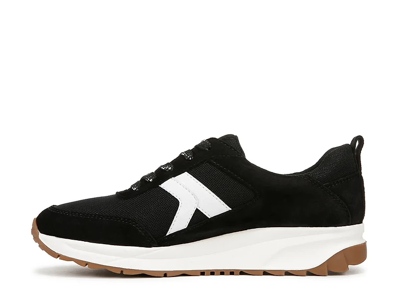 Shay Jogger Sneaker