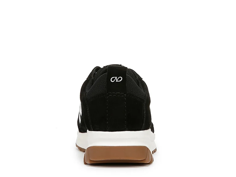 Shay Jogger Sneaker