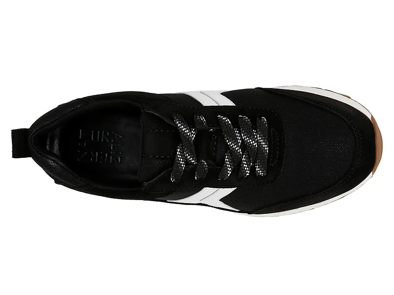 Shay Jogger Sneaker
