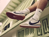 Pacific Sneaker