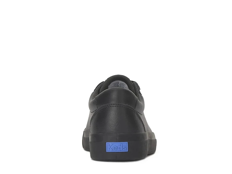Pursuit Sneaker